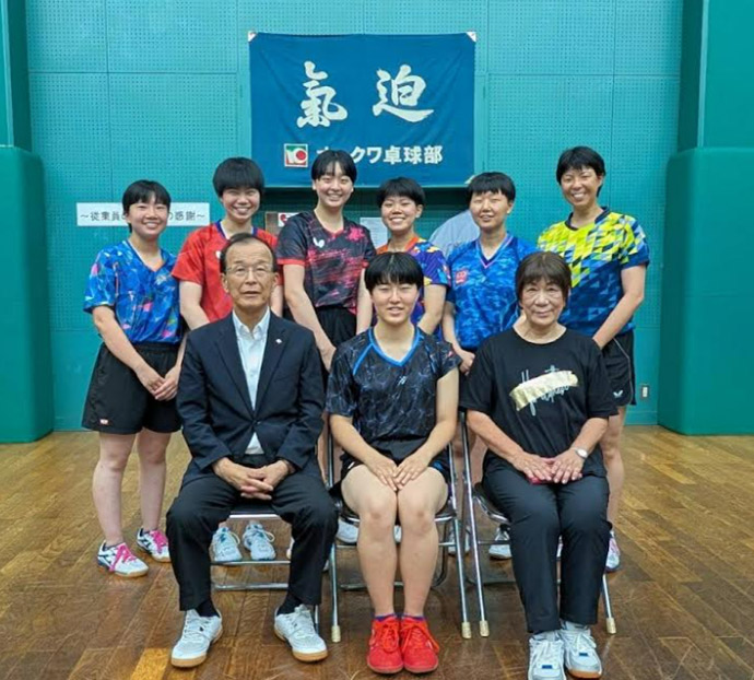 �������K